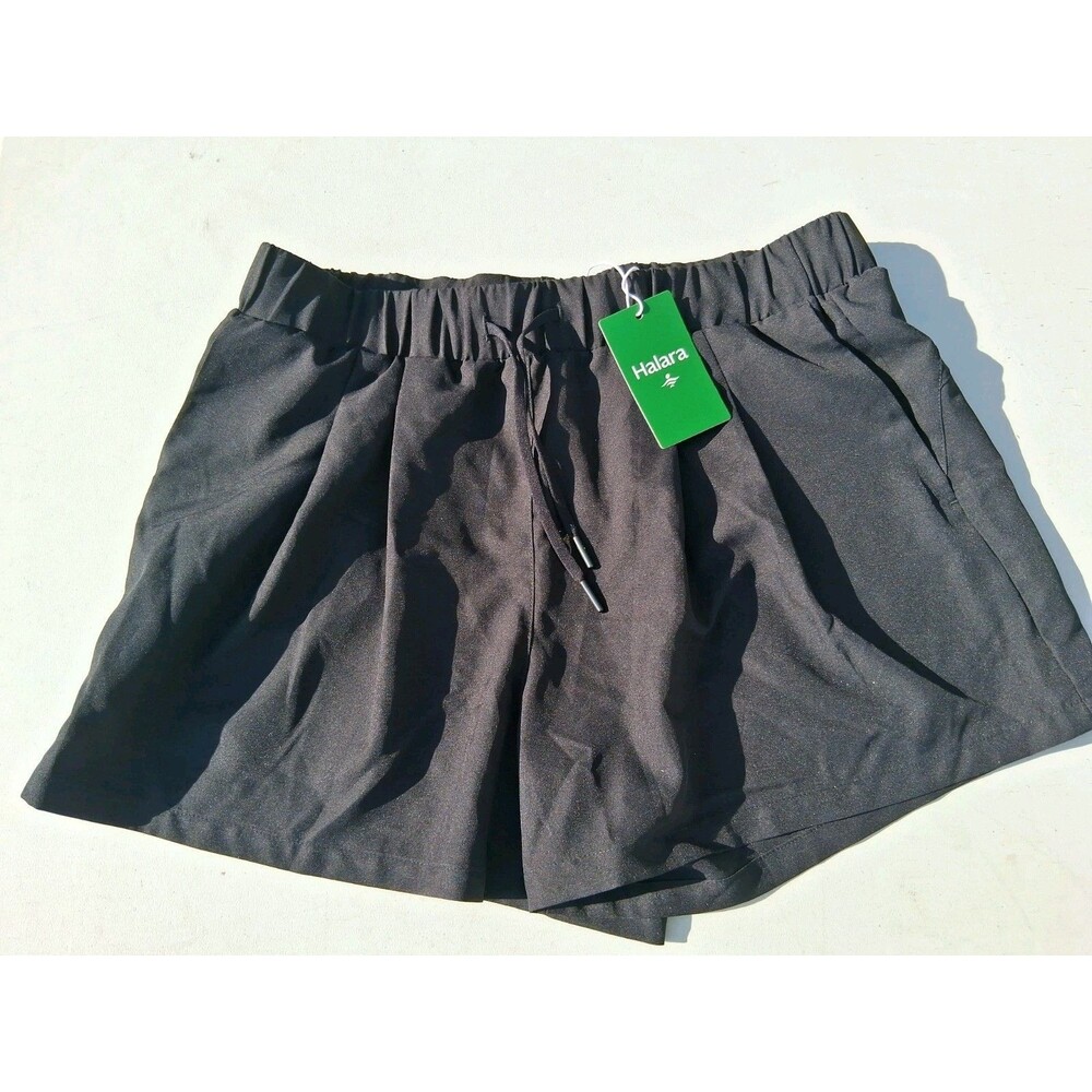 NWT Halara Black Shorts Size Large Pleated Pockets Elastic Pull On
